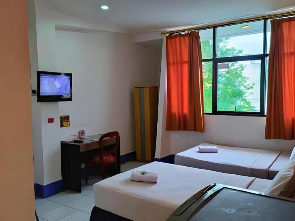 Mira Hotel Banjarmasin  Extérieur photo