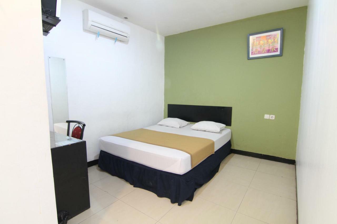 Mira Hotel Banjarmasin  Extérieur photo
